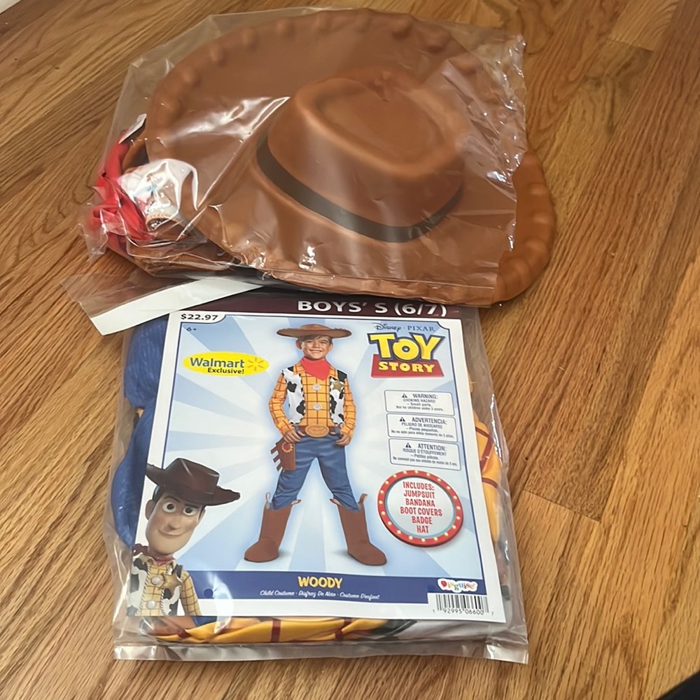 Boys size 6/7 Toy Story- Woody Costume